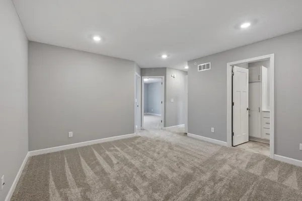 $2,500 | 11032 Zest Street Northeast, Unit D, Blaine, MN 55449