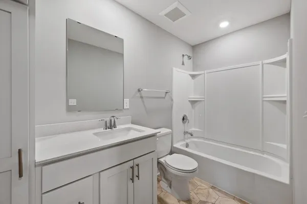 $2,500 | 11032 Zest Street Northeast, Unit D, Blaine, MN 55449