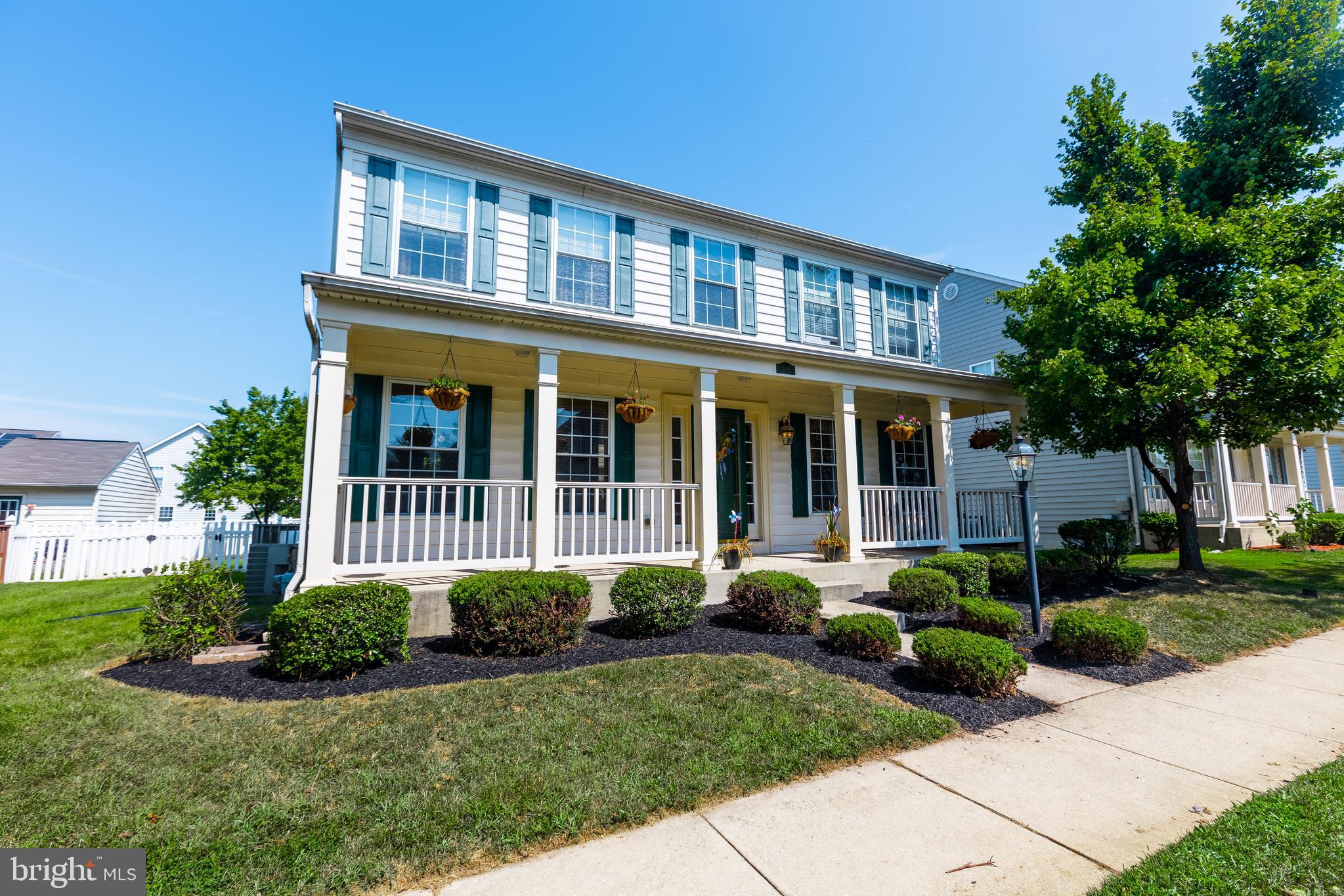 208 Seamaster Road Baltimore, MD 21221 - Photo 1 of 46 Gallery Image 1