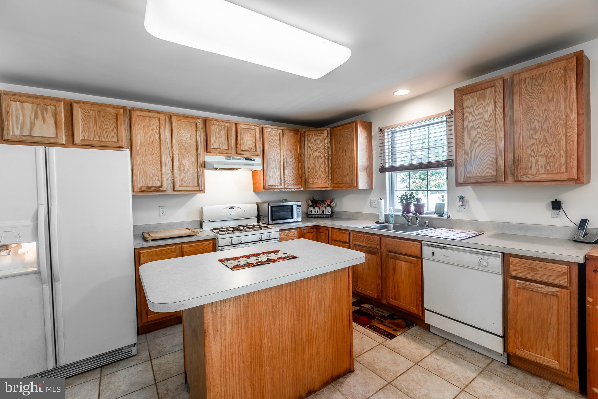208 Seamaster Road Baltimore, MD 21221 - Photo 14 of 46 Gallery Image 14