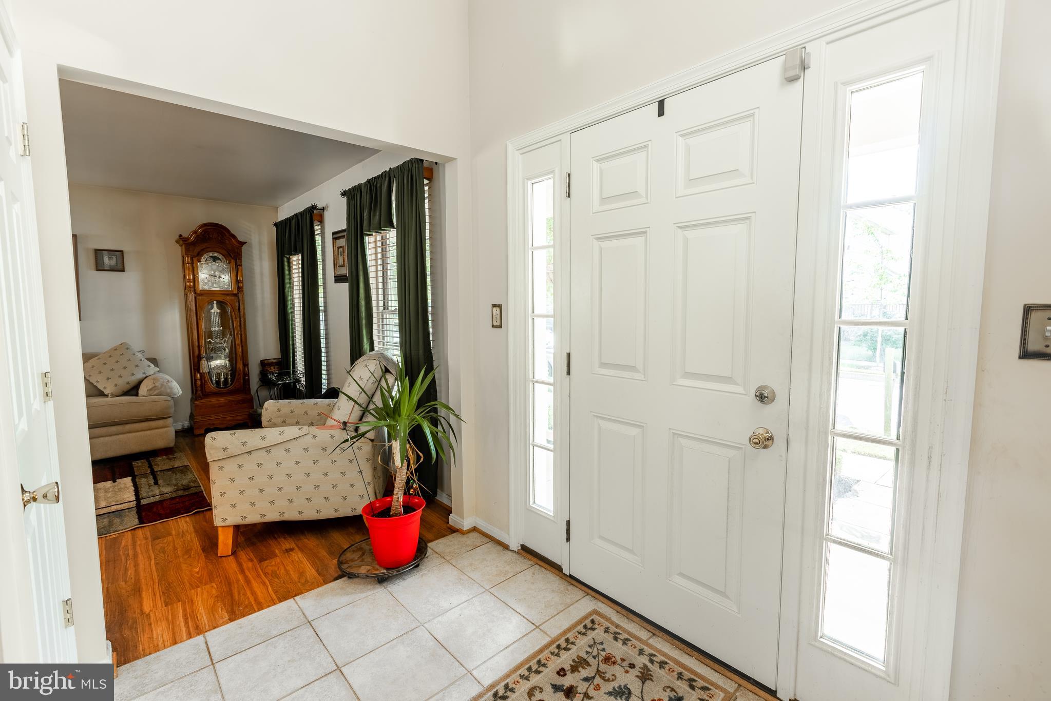 208 Seamaster Road Baltimore, MD 21221 - Photo 4 of 46 Gallery Image 4