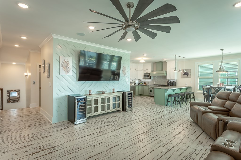 708 East Pine Avenue St. George Island, FL 32328 - Photo 13 of 78
