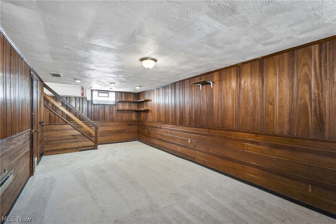 3537 Radcliffe Road Cleveland, OH 44121 - Photo 25 of 27