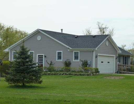 8886 Hanes Road Pinckney, MI 48169 - Photo 1 of 25 Photo 1