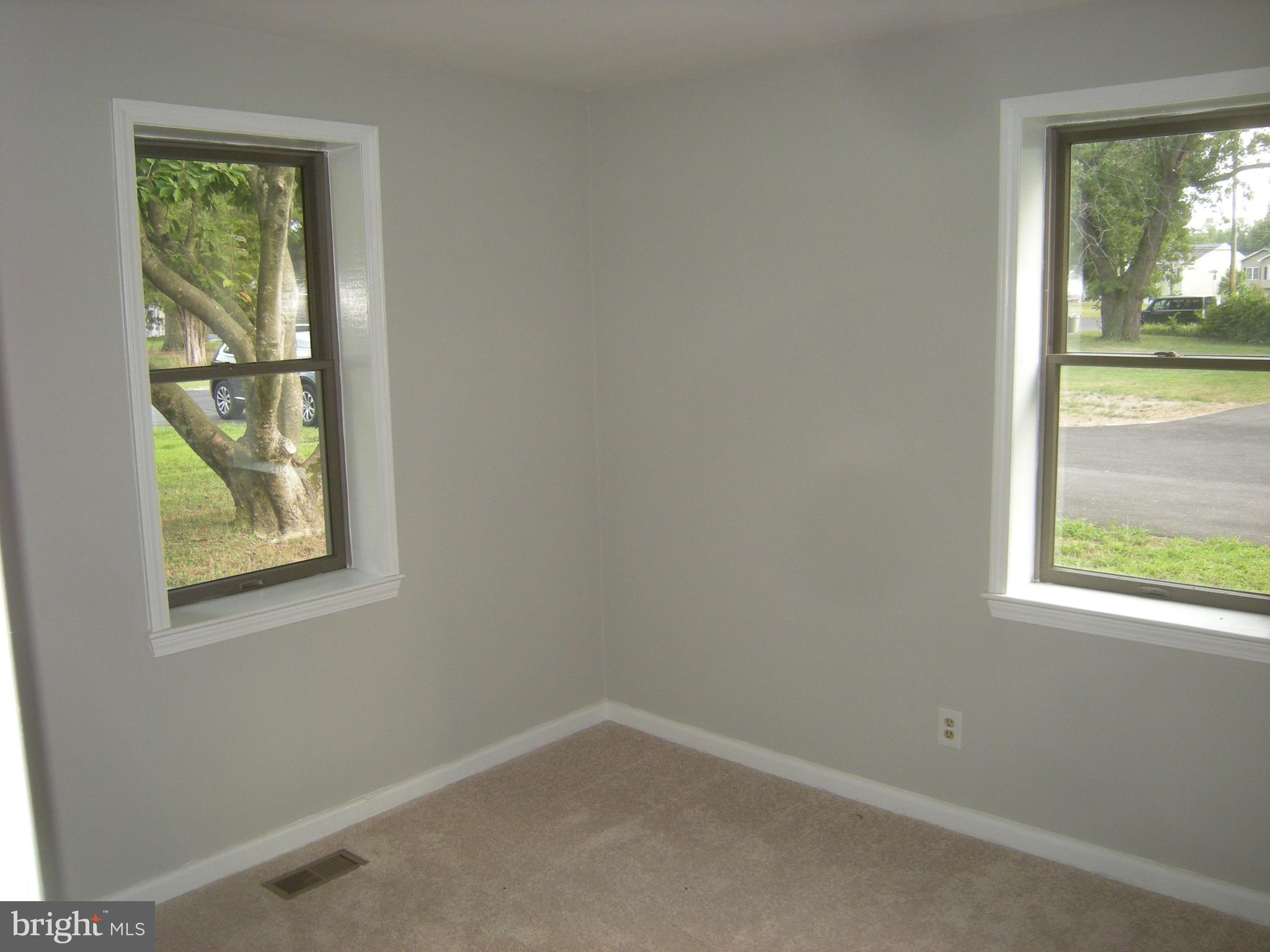 610 Powhatan Beach Road Pasadena, MD 21122 - Photo 16 of 22 First Floor Bedroom