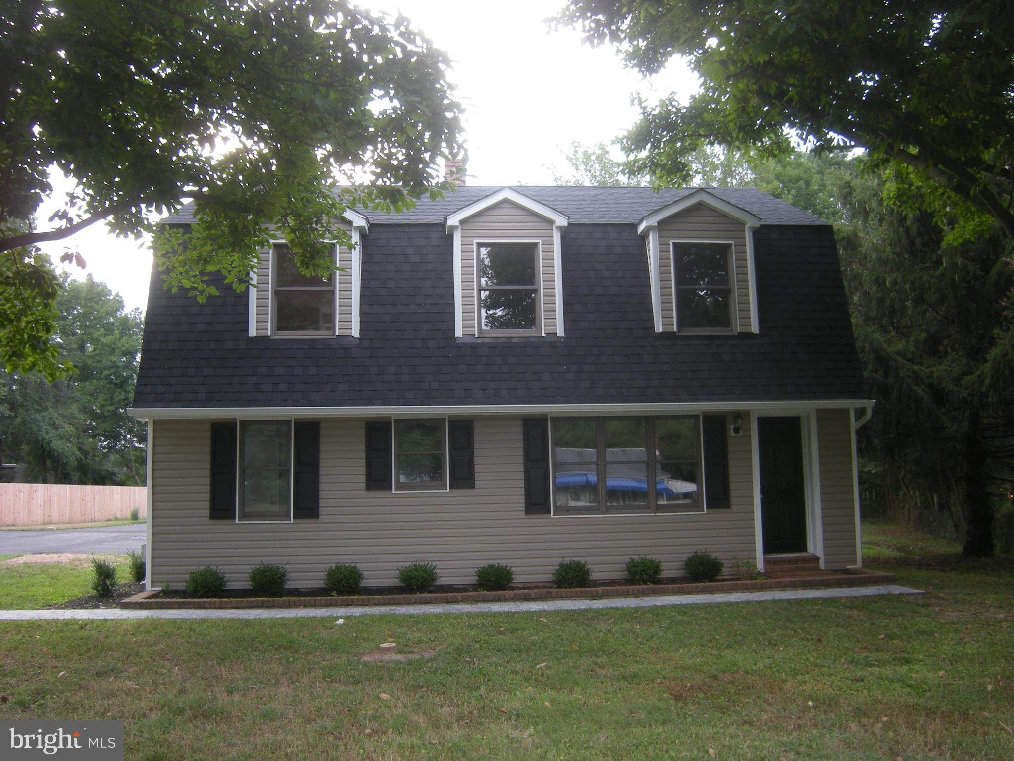 610 Powhatan Beach Road Pasadena, MD 21122 - Photo 6 of 22 Gallery Image 6