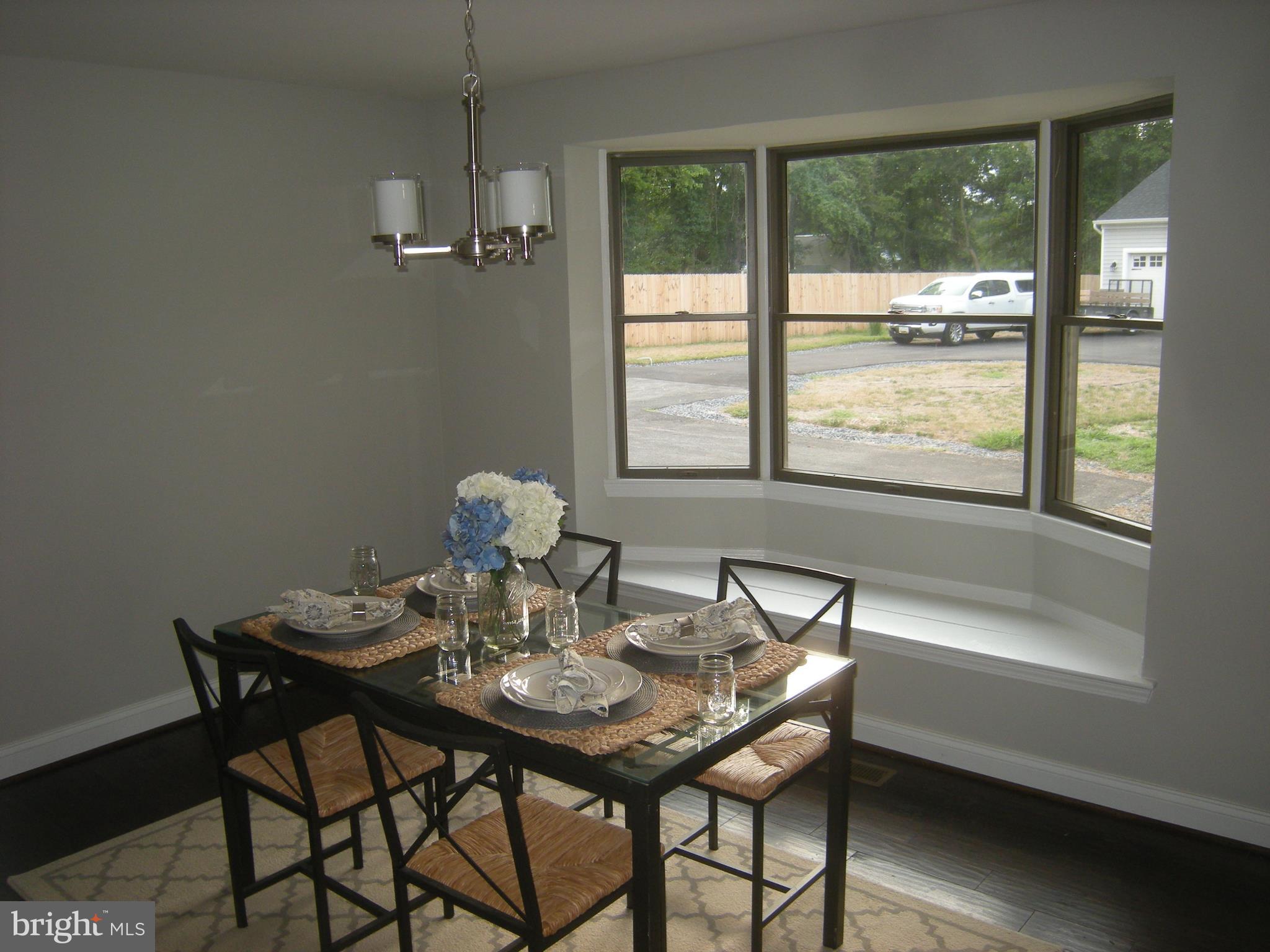 610 Powhatan Beach Road Pasadena, MD 21122 - Photo 9 of 22 Dining Room