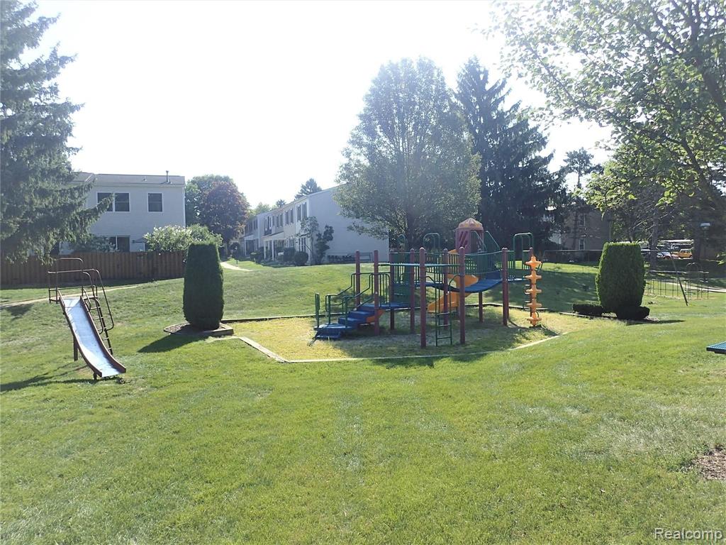 1105 Marquette Court Rochester Hills, MI 48307 - Photo 26 of 27