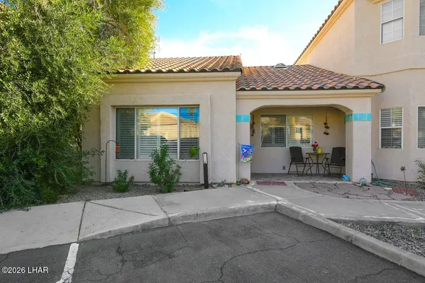 $330,000 | 470 Acoma Boulevard South, Unit 114, Lake Havasu City, AZ 86406