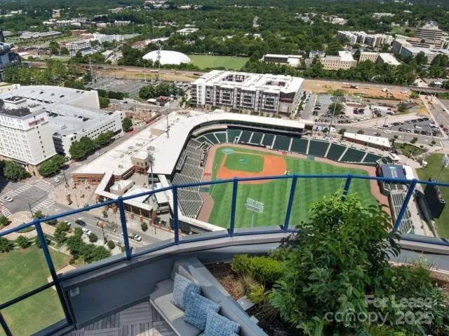 $1,814 | 225 South Poplar Street, Unit A4, Charlotte, NC 28202