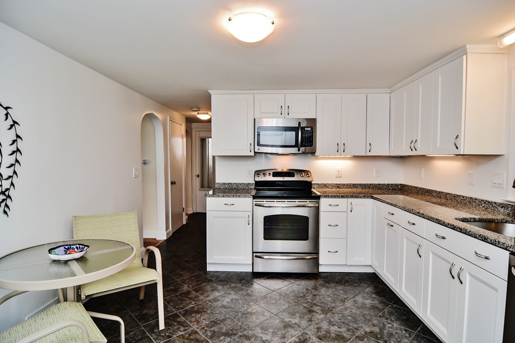 23 Kenwood Road Methuen, MA 01844 - Photo 12 of 30 Gallery Image 12