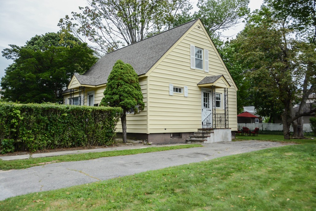 23 Kenwood Road Methuen, MA 01844 - Photo 2 of 30 Gallery Image 2