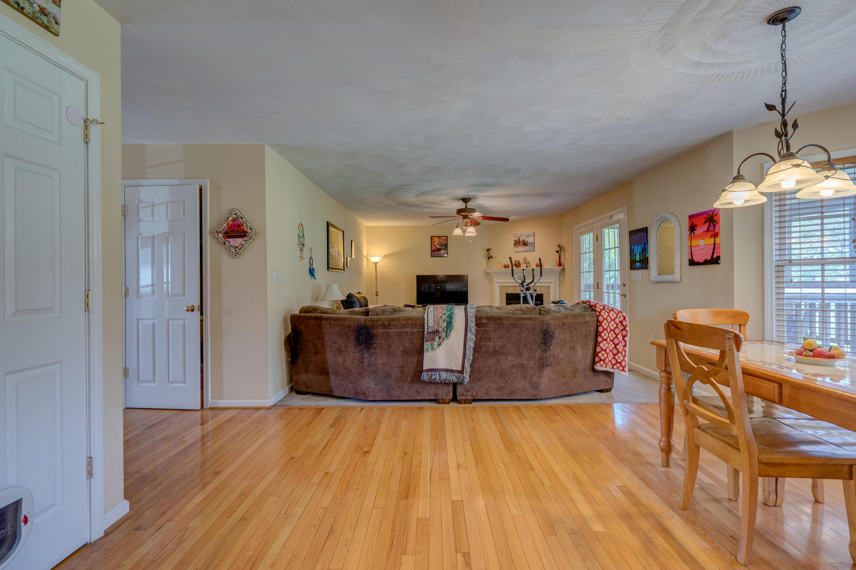 641 Castleridge Road Vinton, VA 24179 - Photo 12 of 38 DSC07746_47_48_49_50