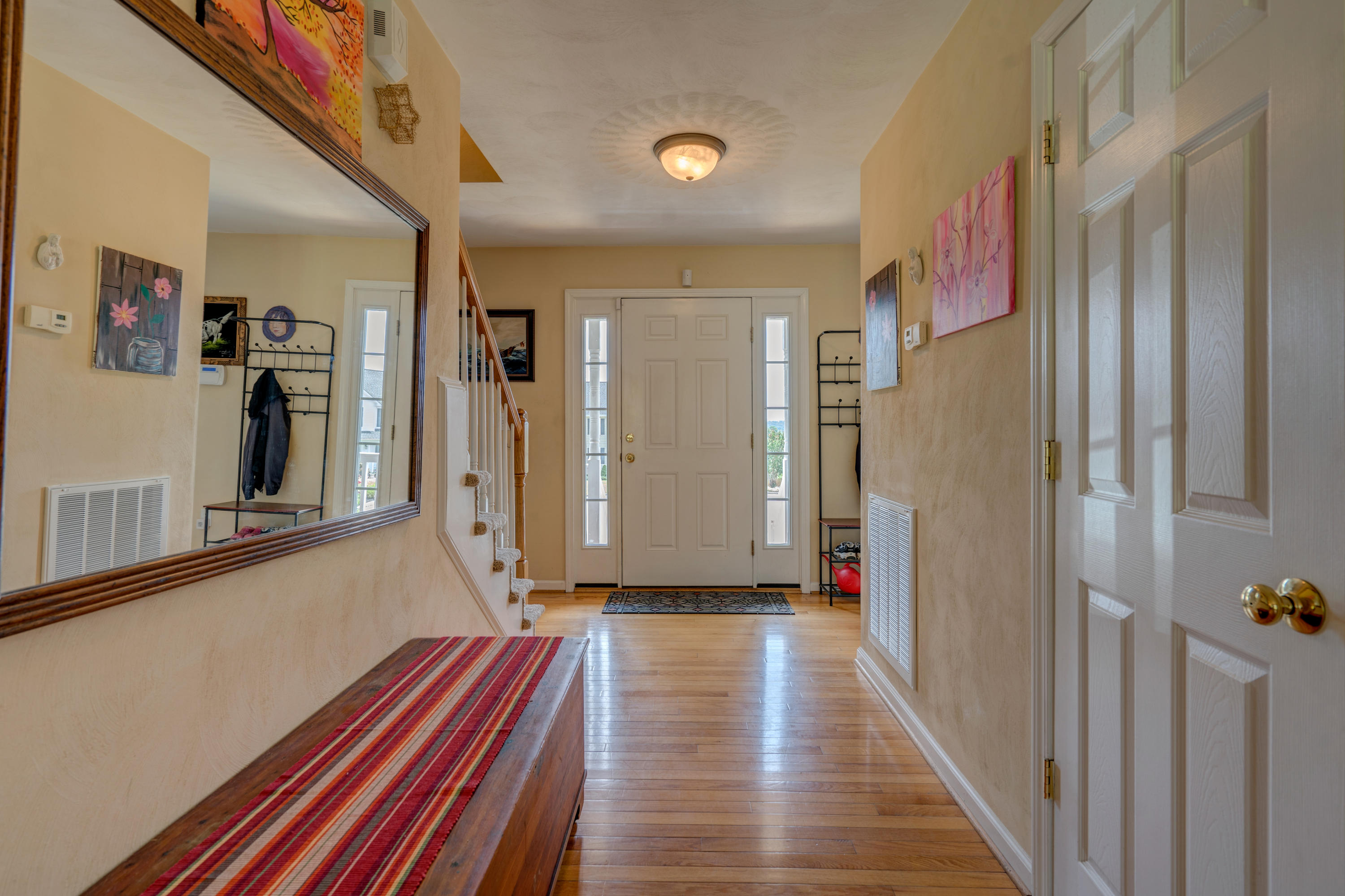 641 Castleridge Road Vinton, VA 24179 - Photo 3 of 38 DSC07691_2_3_4_5