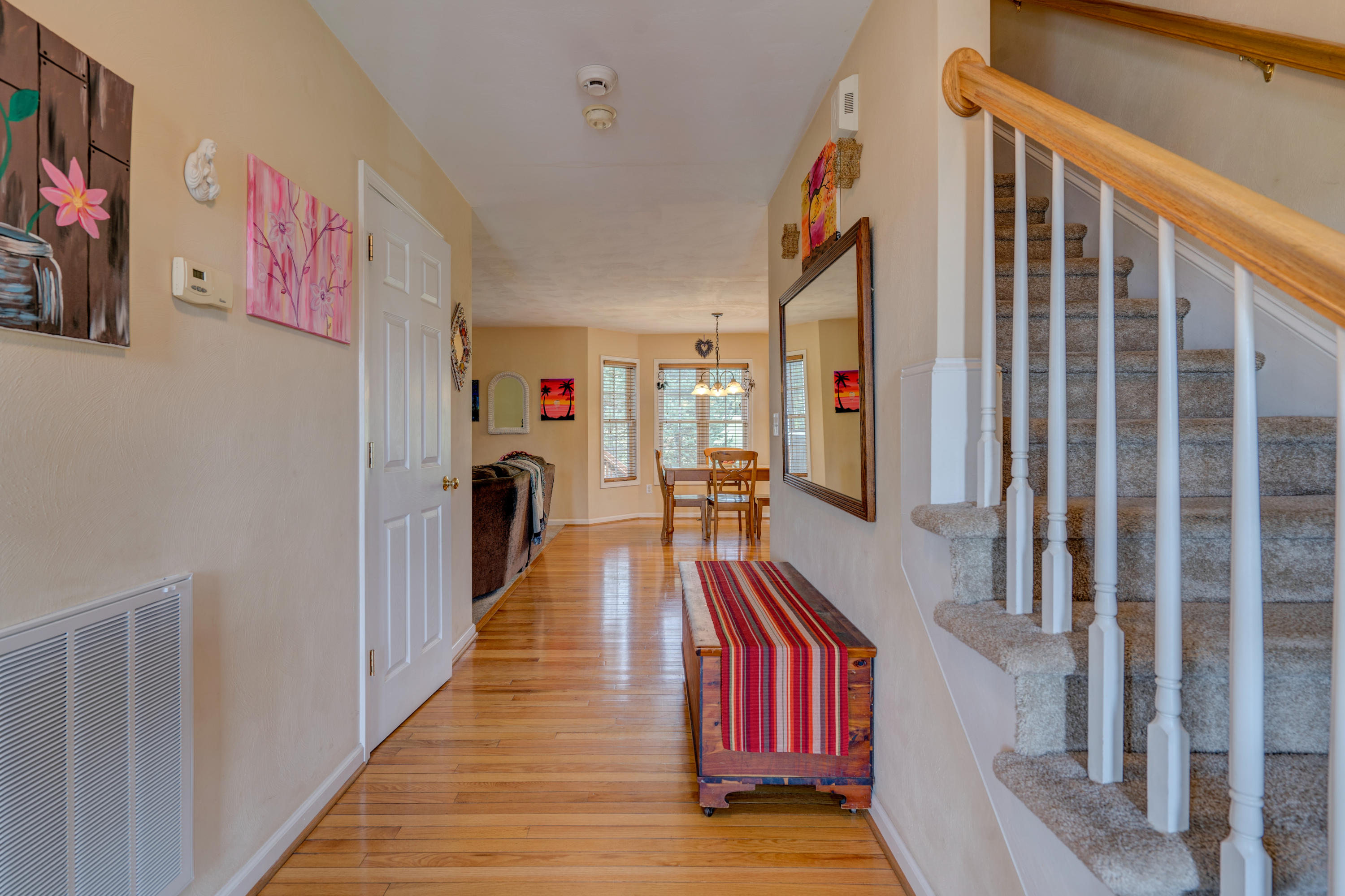 641 Castleridge Road Vinton, VA 24179 - Photo 4 of 38 DSC07696_697_698_699_700