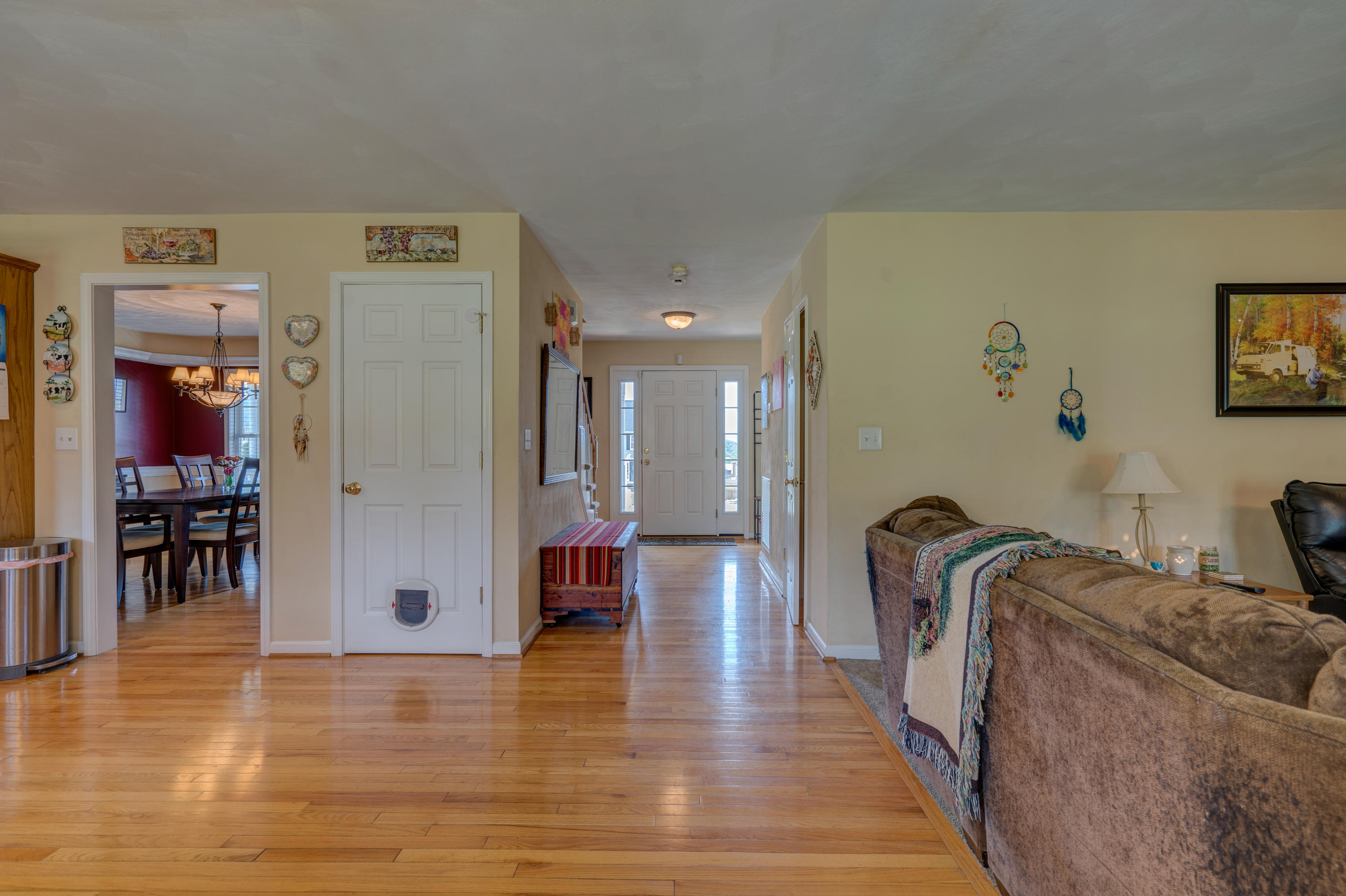 641 Castleridge Road Vinton, VA 24179 - Photo 5 of 38 DSC07771_2_3_4_5