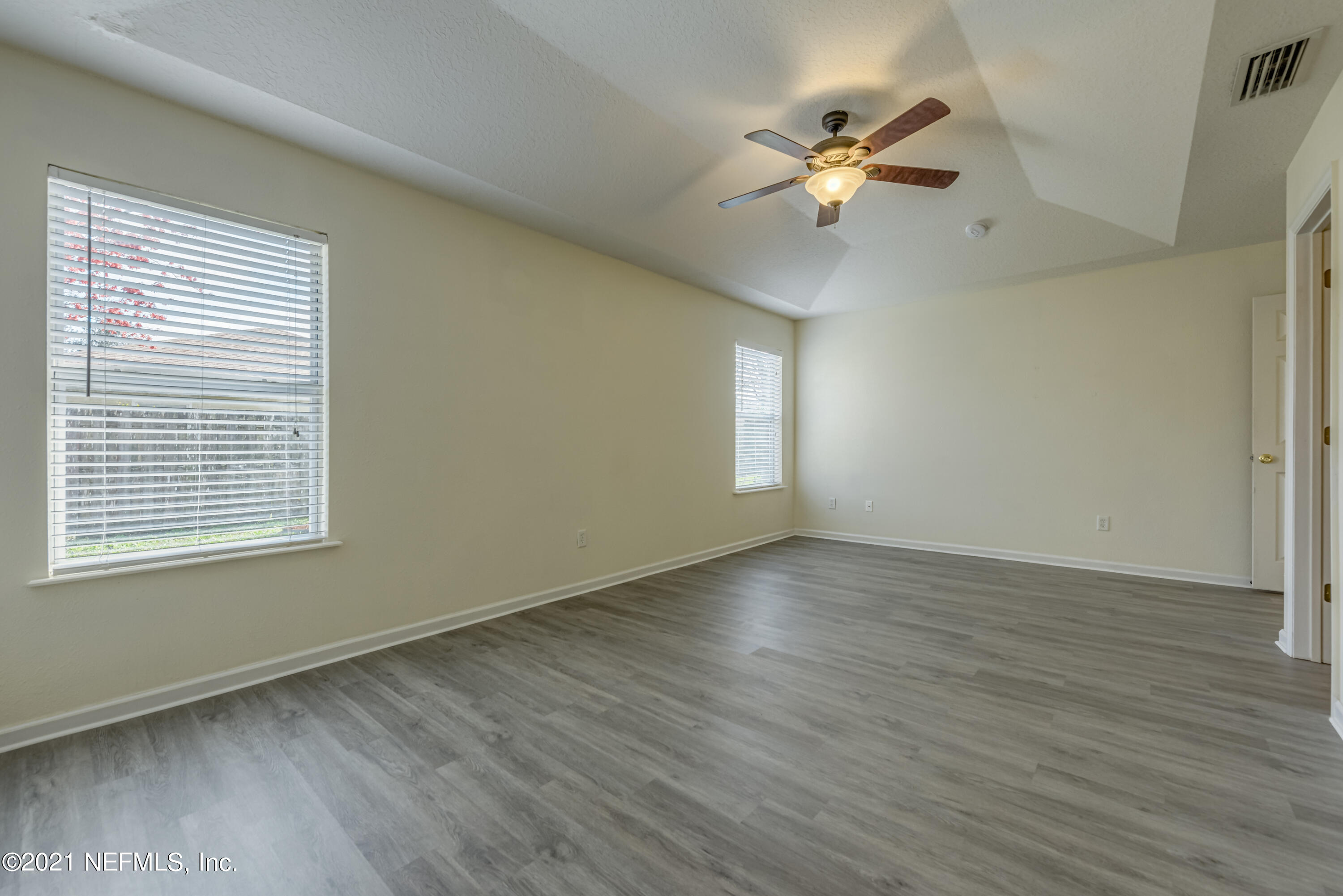 658 MacKenzie Circle St. Augustine, FL 32092 - Photo 8 of 39 658 Mackenzie Cir_32092-16