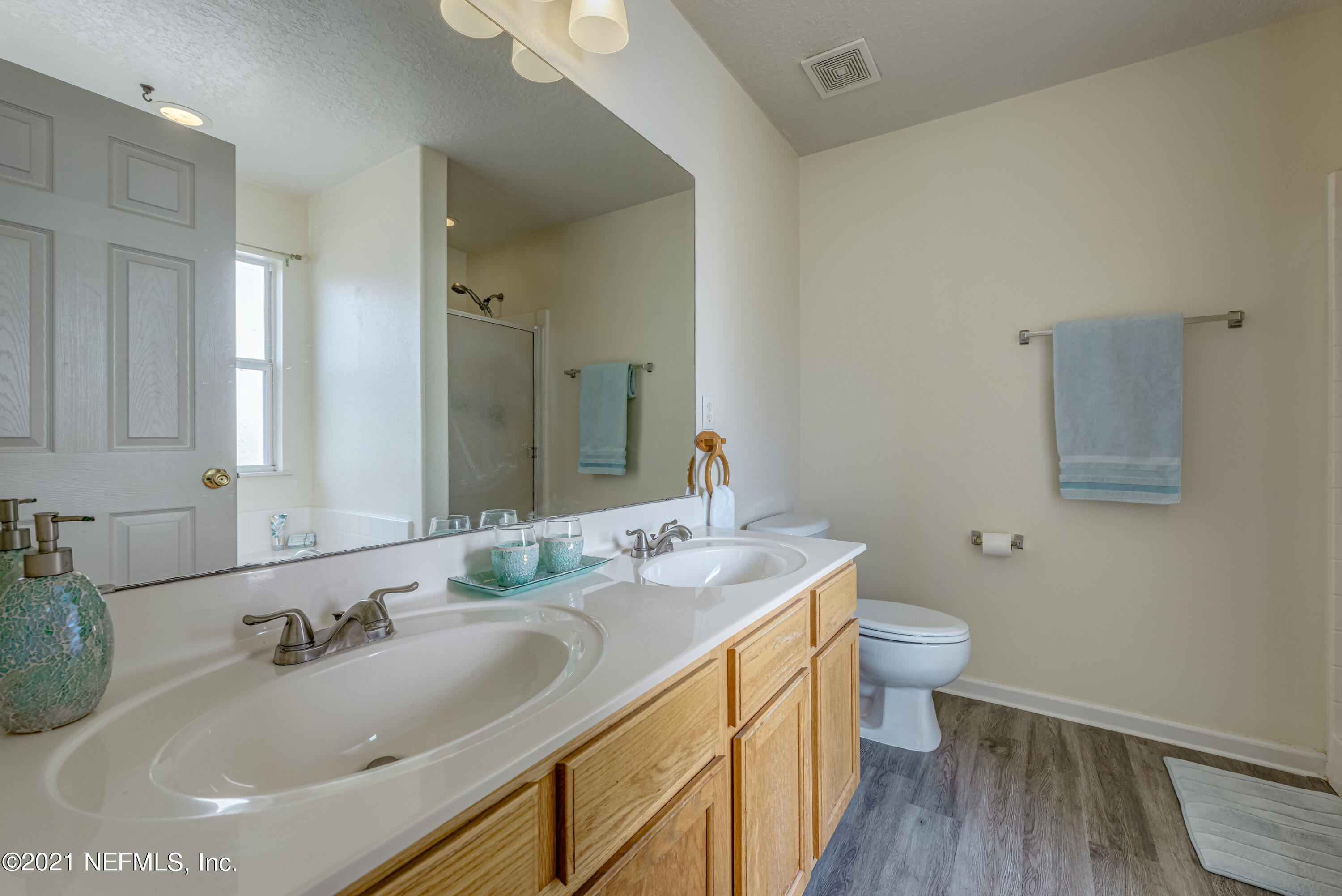 658 MacKenzie Circle St. Augustine, FL 32092 - Photo 9 of 39 658 Mackenzie Cir_32092-17