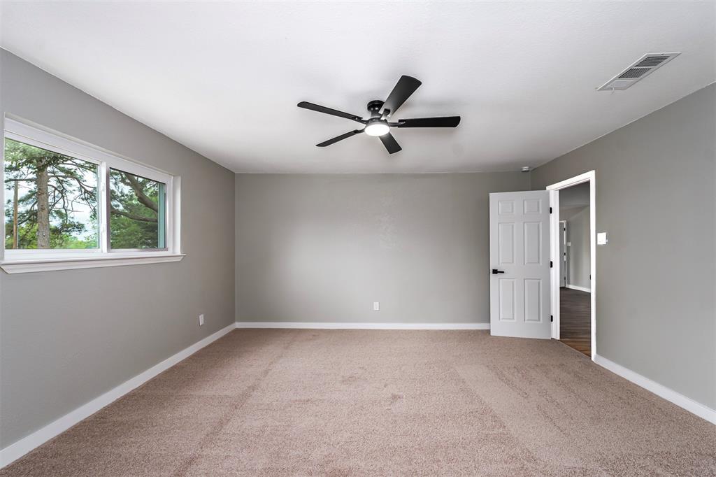 2004 Tarver Road Burleson, TX 76028 - Photo 23 of 28