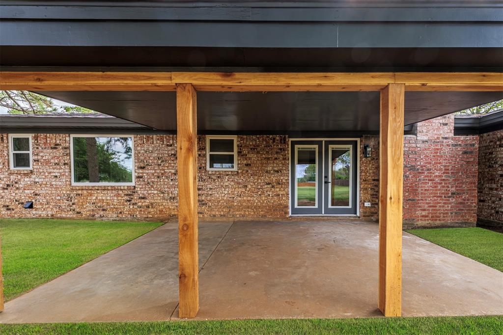 2004 Tarver Road Burleson, TX 76028 - Photo 24 of 28