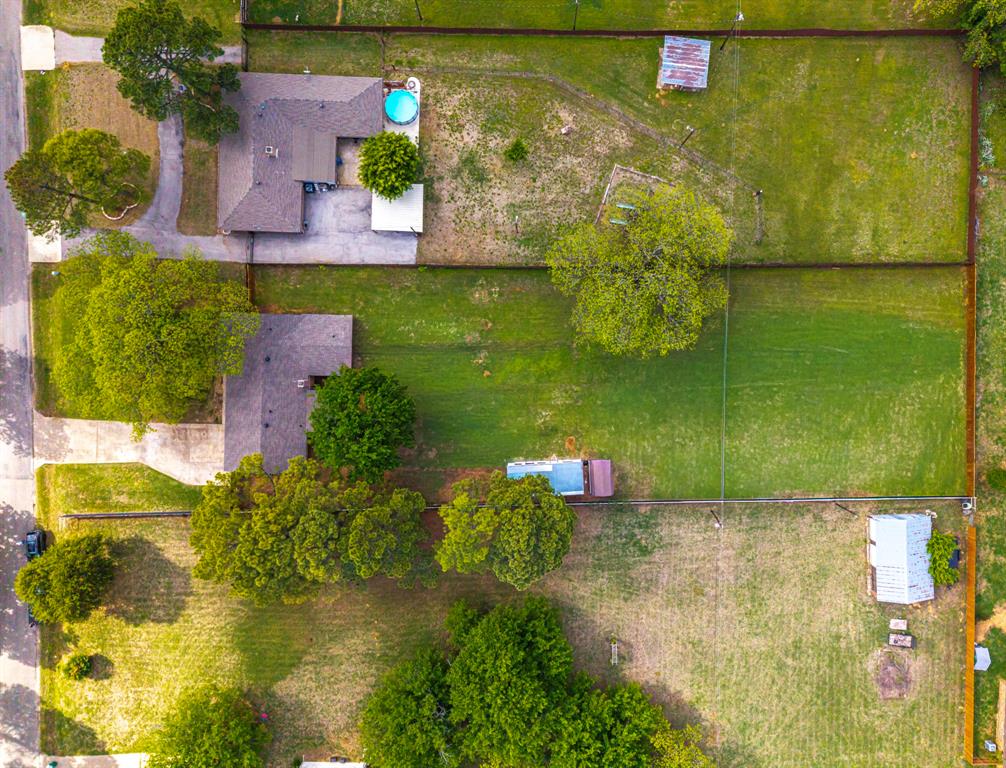 2004 Tarver Road Burleson, TX 76028 - Photo 6 of 28