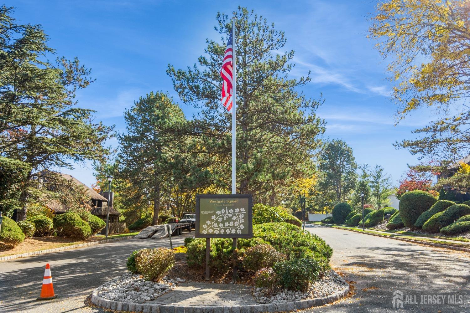 464 Westgate Drive Edison, NJ 08820 - Photo 29 of 31 a sign that is sitting on the side of a road