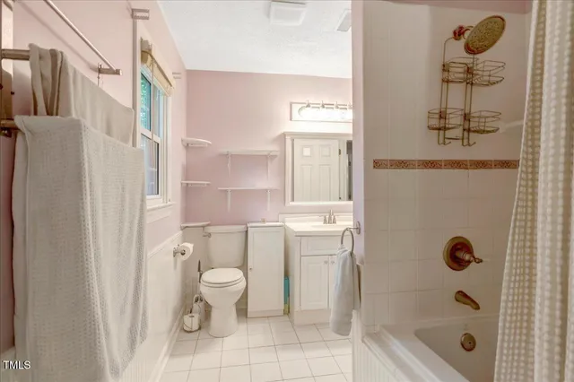 $319,000 | 160 Shadow Brook Drive, Henderson, NC 27537