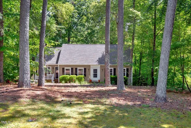 $319,000 | 160 Shadow Brook Drive, Henderson, NC 27537