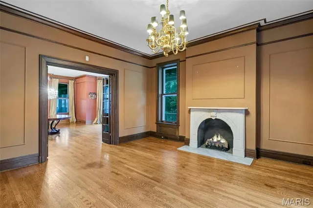 $1,195,000 | 3125 Russell Boulevard, St. Louis, MO 63104