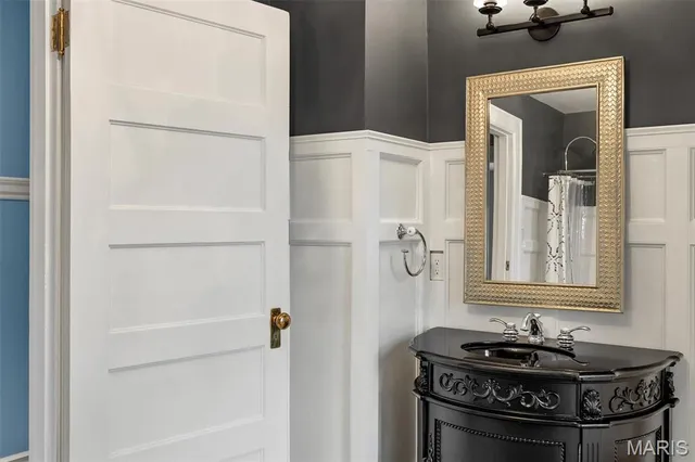 $1,195,000 | 3125 Russell Boulevard, St. Louis, MO 63104