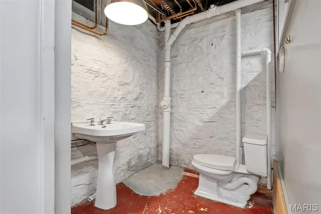 $1,195,000 | 3125 Russell Boulevard, St. Louis, MO 63104