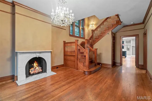 $1,195,000 | 3125 Russell Boulevard, St. Louis, MO 63104