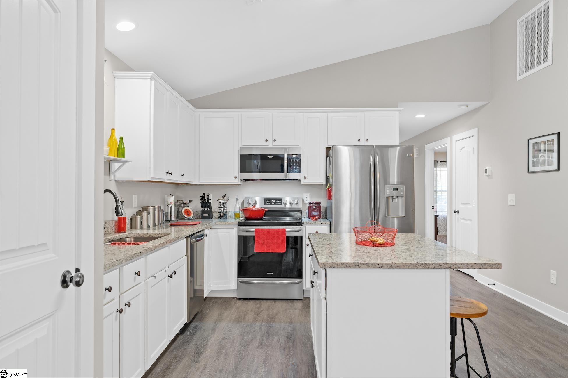 7545 Old Laurens Road Gray Court, SC 29645 - Photo 11 of 25 Gallery Image 11