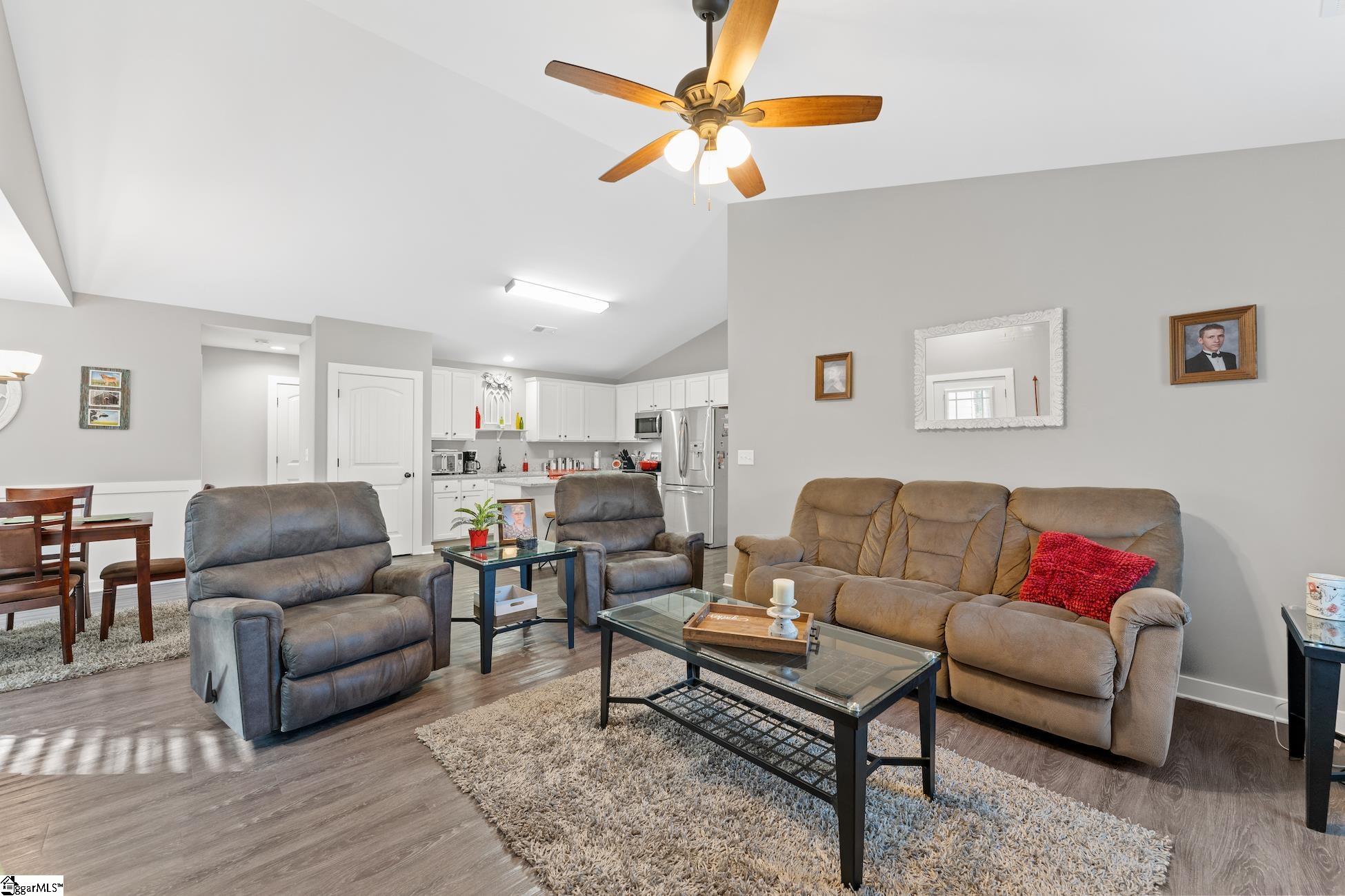 7545 Old Laurens Road Gray Court, SC 29645 - Photo 16 of 25 Gallery Image 16