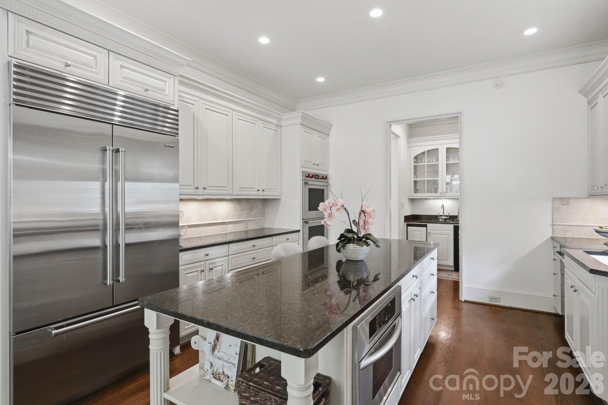 2012 Harris Road Charlotte, NC 28211 - Photo 15 of 44