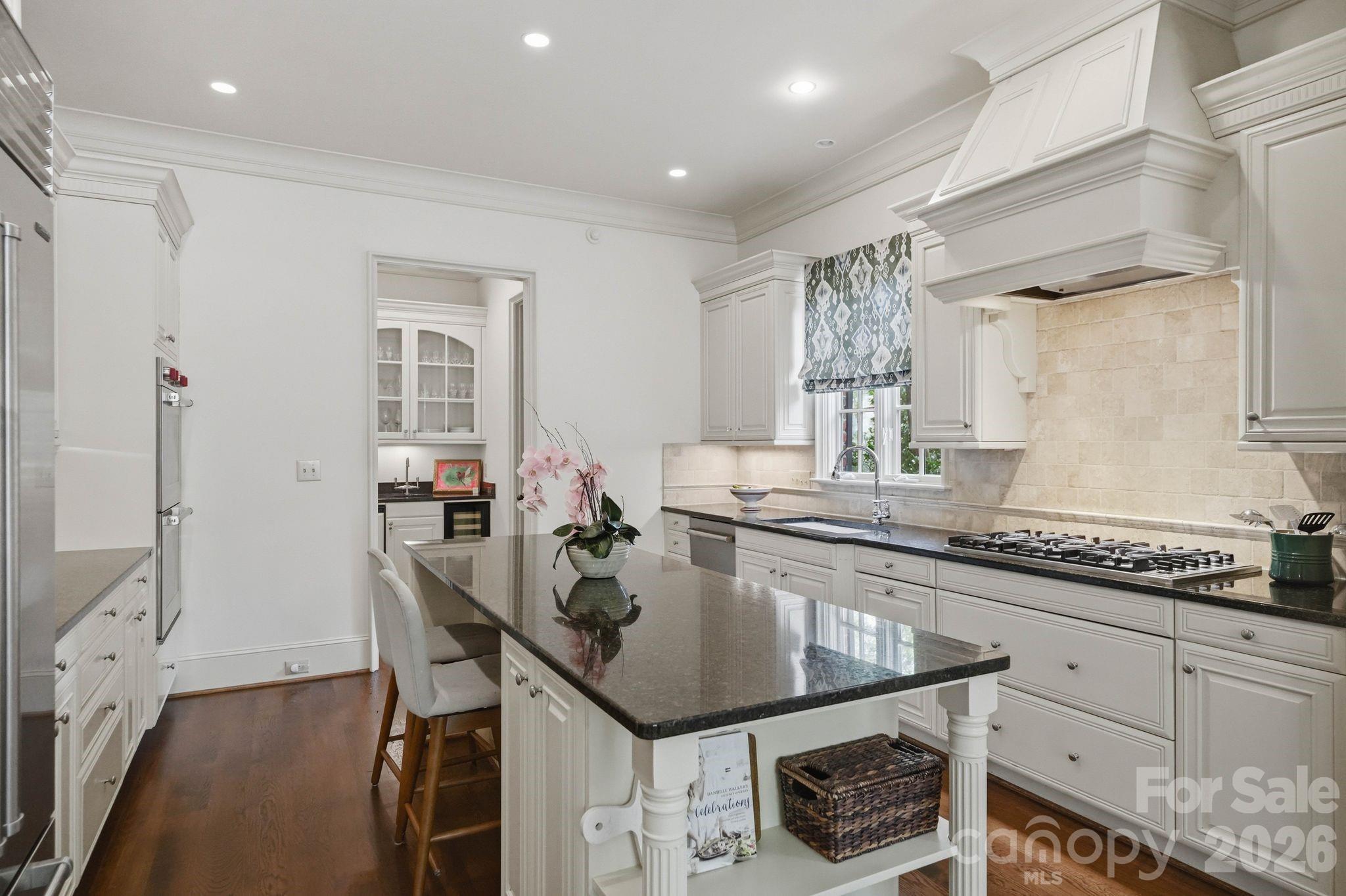 2012 Harris Road Charlotte, NC 28211 - Photo 16 of 44