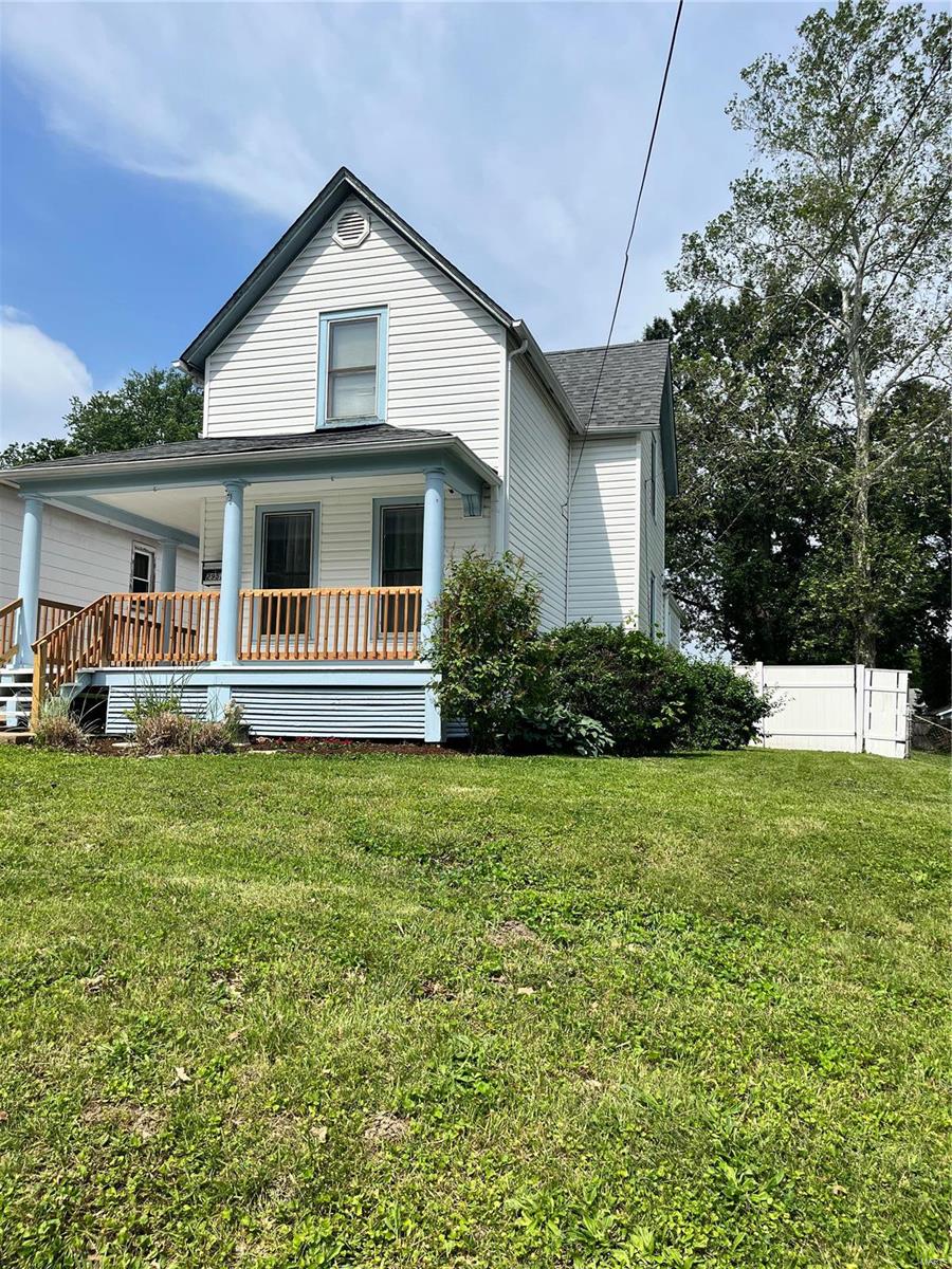 2953 Ridgeway Avenue St. John, MO 63114 - Photo 2 of 35