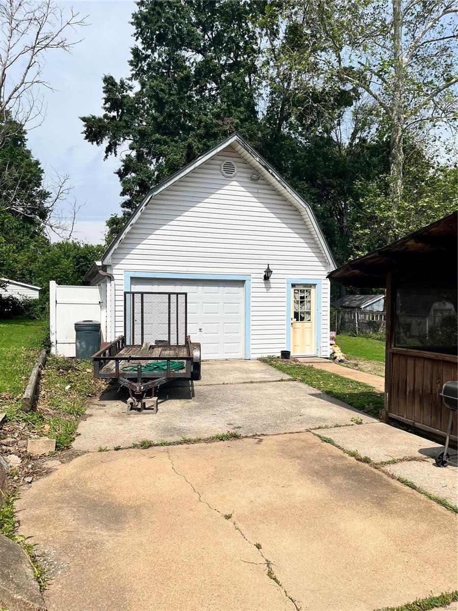 2953 Ridgeway Avenue St. John, MO 63114 - Photo 30 of 35