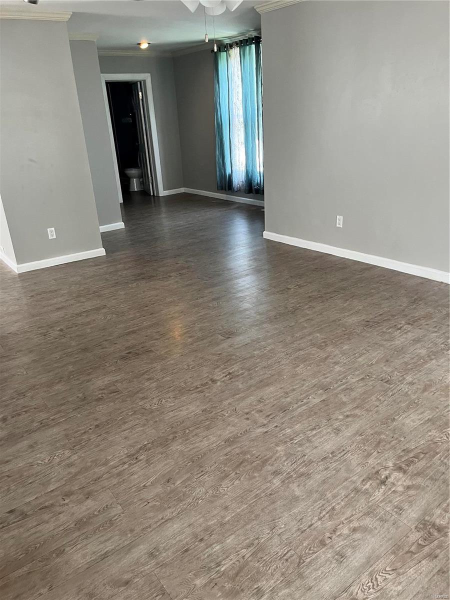 2953 Ridgeway Avenue St. John, MO 63114 - Photo 6 of 35