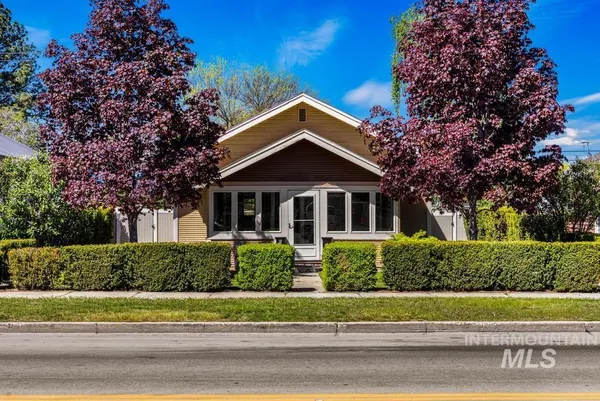 $340,000 | 611 North Washington Avenue, Emmett, ID 83617