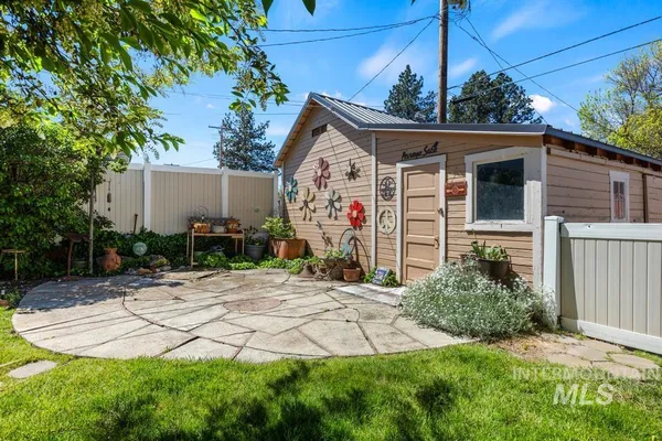 $340,000 | 611 North Washington Avenue, Emmett, ID 83617