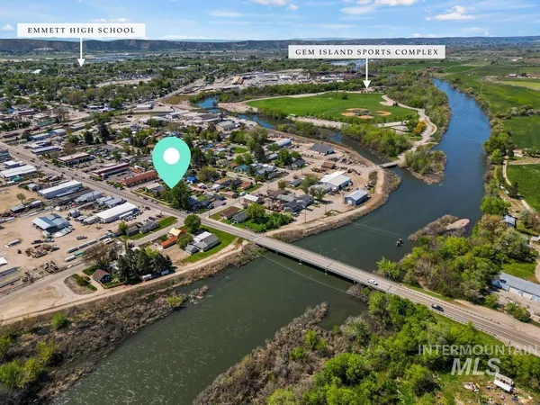 $340,000 | 611 North Washington Avenue, Emmett, ID 83617