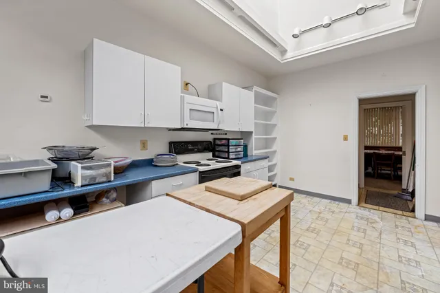 $615,000 | 212 Duke Of Gloucester Street, Annapolis, MD 21401