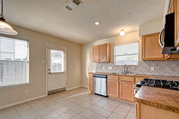 $1,999 | 17038 Midnight Sun Lane, Richmond, TX 77407