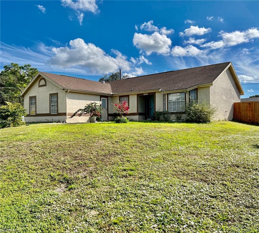 9224 Pomelo Road East Fort Myers, FL 33967 - Photo 1 of 26 Gallery Image 1