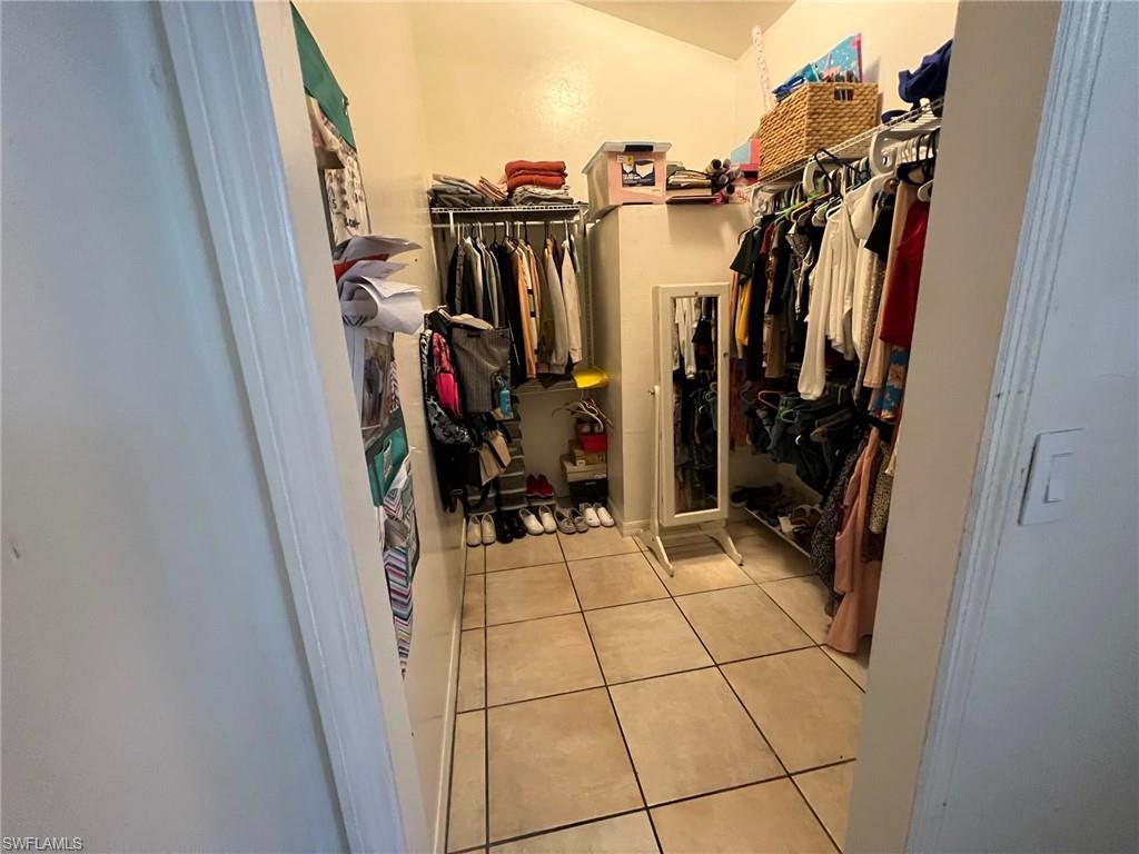 9224 Pomelo Road East Fort Myers, FL 33967 - Photo 20 of 26 Gallery Image 20