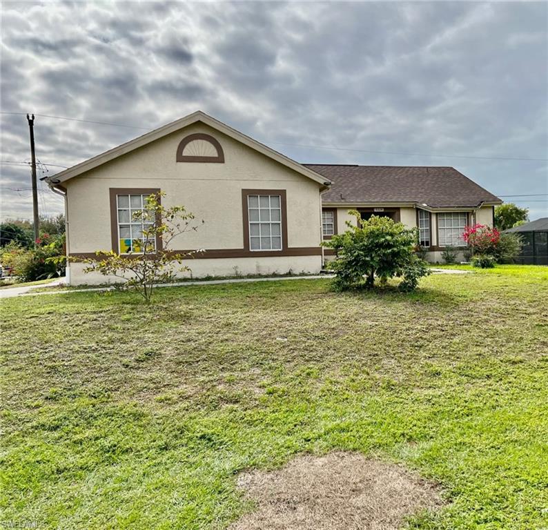 9224 Pomelo Road East Fort Myers, FL 33967 - Photo 3 of 26 Gallery Image 3