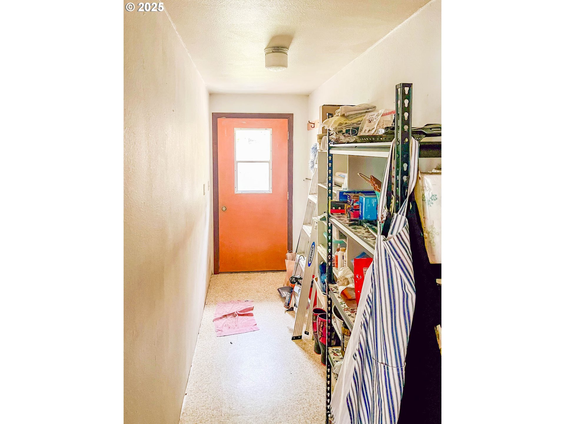 1810 Rifle Range Street Roseburg, OR 97470 - Photo 27 of 37