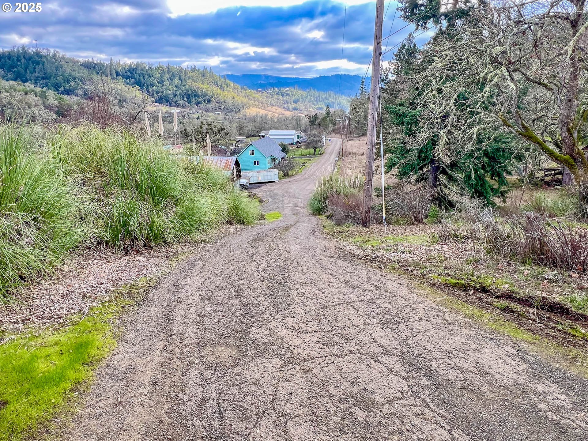 1810 Rifle Range Street Roseburg, OR 97470 - Photo 37 of 37