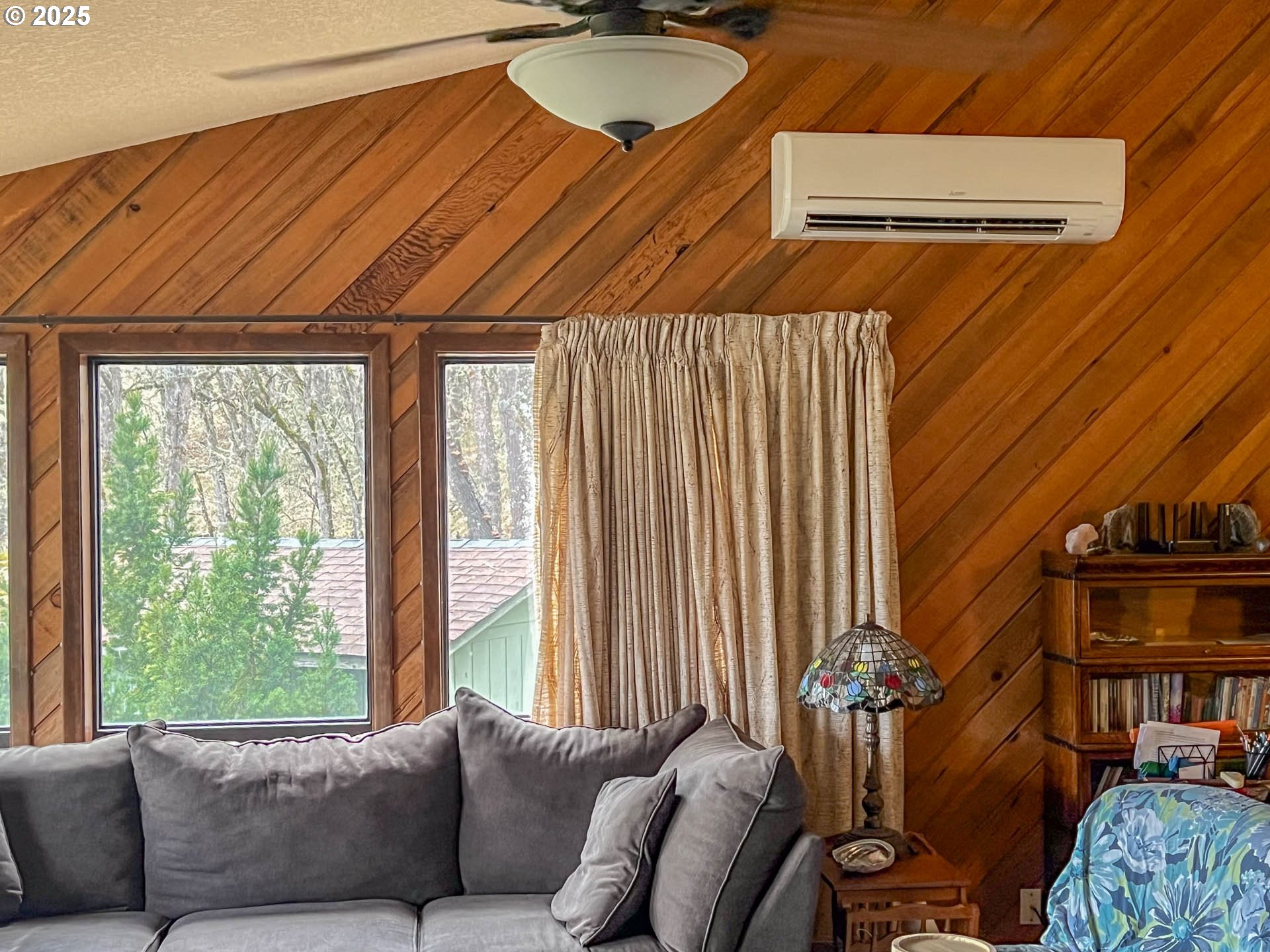 1810 Rifle Range Street Roseburg, OR 97470 - Photo 6 of 37